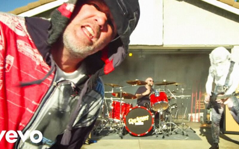 Carrie Underwood sorprende al interpretar «Break Stuff» de Limp Bizkit en vivo