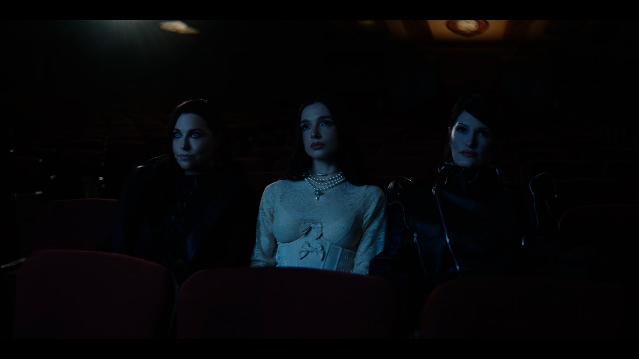Evanescence, Poppy y Courtney LaPlante interpretan End of You en directo