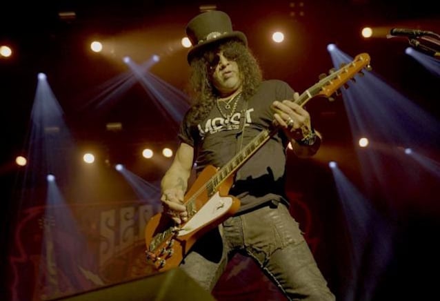 Slash regresa con la banda sonora de Halloween Horror Nights