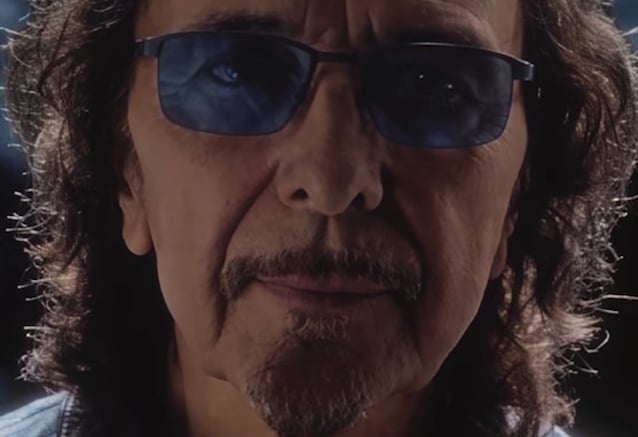 Tony Iommi confirma que su lucha contra el linfoma sigue siendo favorable
