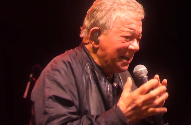 William Shatner debuta en el heavy metal con su banda The *uckers