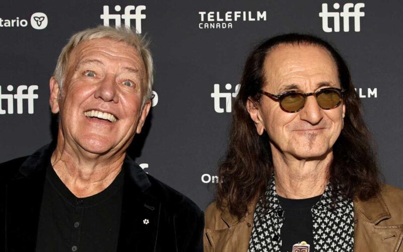 Geddy Lee y Alex Lifeson honran a Neil Peart en Toronto