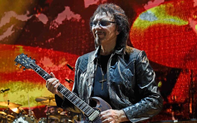 Tony Iommi reflexiona sobre el proceso creativo del mayor riff del metal
