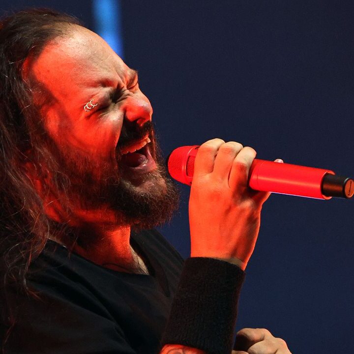 Korn regresa al Reino Unido con un potente concierto en vivo
