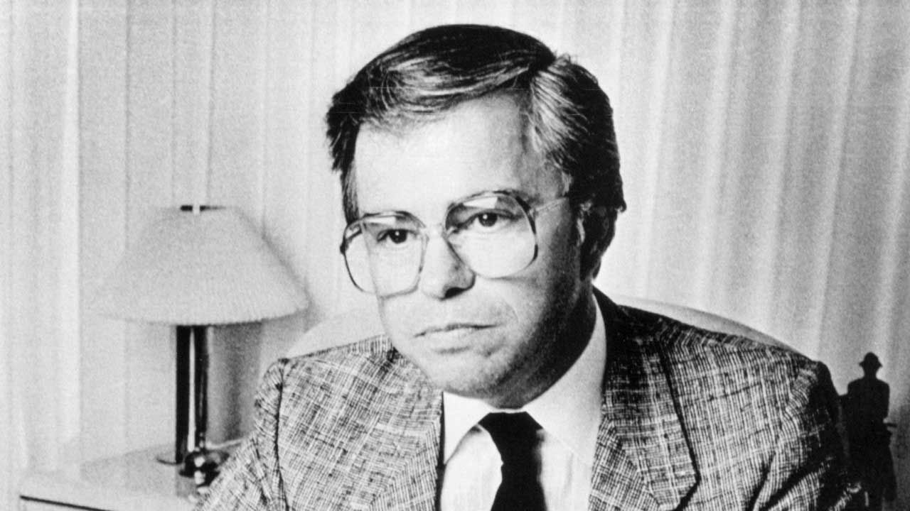 Jim Bakker, el polémico televangelista que inspiró himnos del rock, fallece a los 86 años