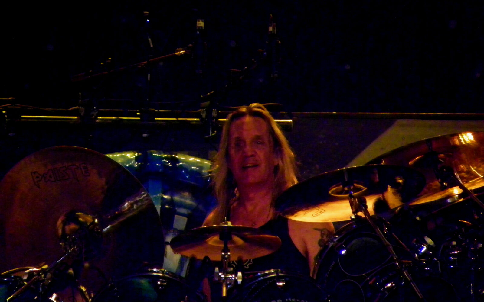 Nicko McBrain rechaza jugar al golf con Donald Trump