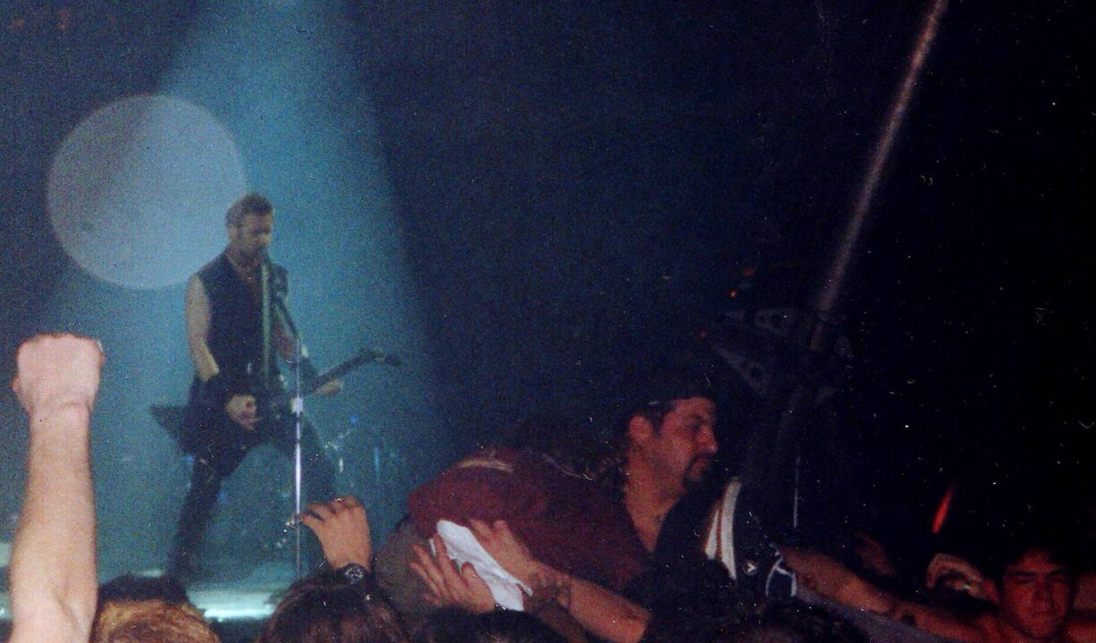 James Hetfield aclara que Metallica no busca manipular al público