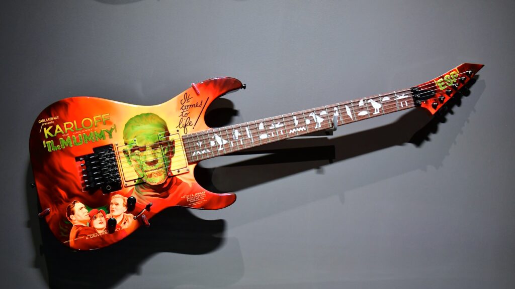 Kirk Hammett recita la obra cumbre de Edgar Allan Poe