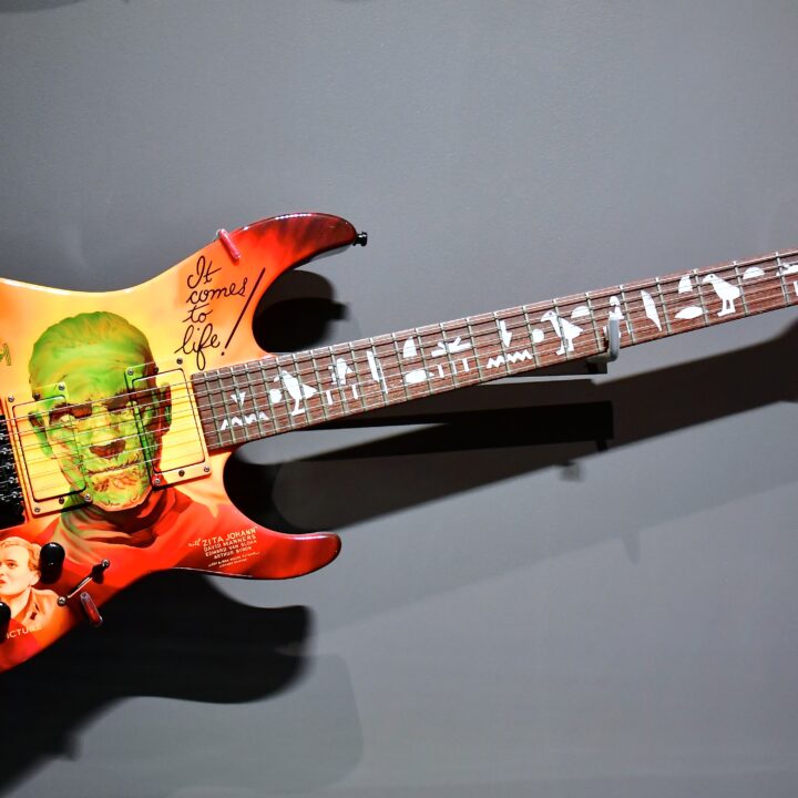 Kirk Hammett recita la obra cumbre de Edgar Allan Poe