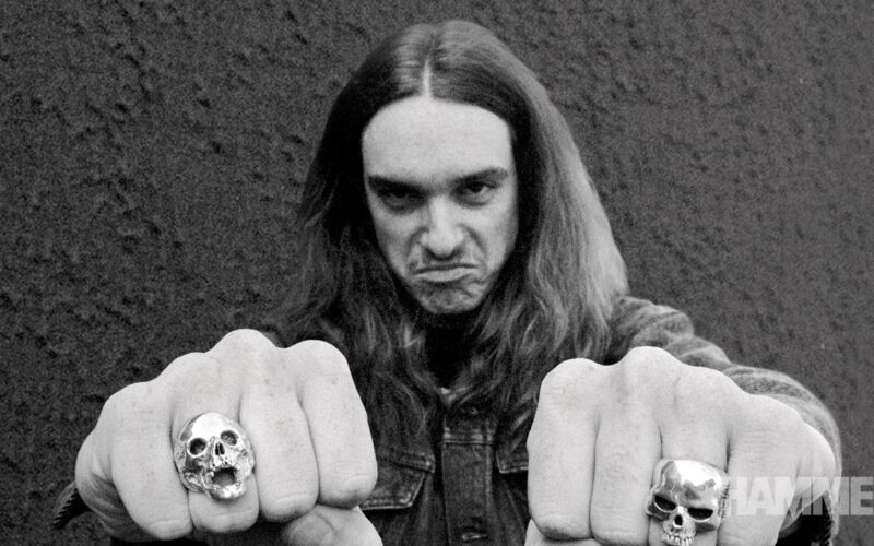 Metal Hammer rinde homenaje a Cliff Burton