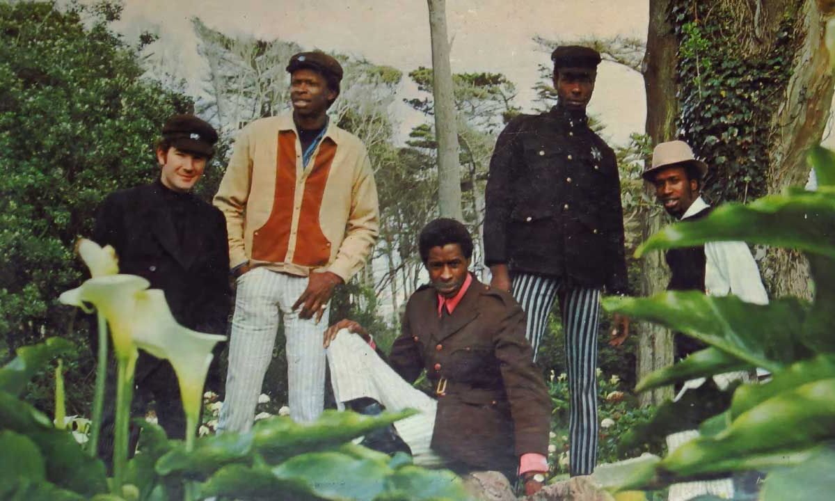 The Chambers Brothers desafiaron las listas con la psicodelia de «Time Has Come Today»