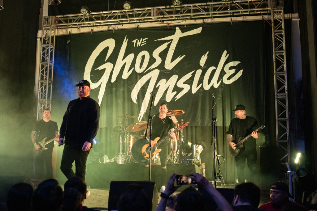 The Ghost Inside encabeza el tributo a Andy Williams