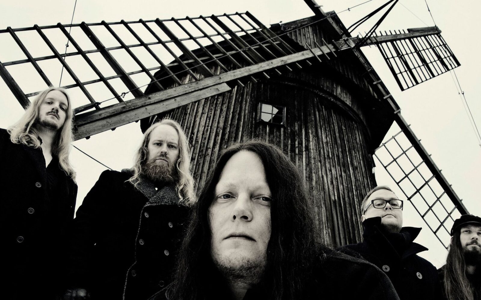 Katatonia consolida su maestria progresiva con el legado de Dead End Kings