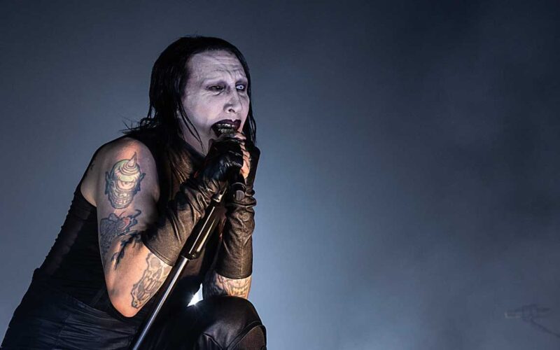 Marilyn Manson actua con Slipknot en Londres y genera polemica politica
