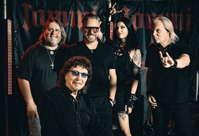 Tony Iommi estrena su nueva cancion Stormwatcher