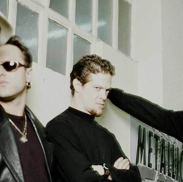 Metallica redefine el metal de los noventa con su evolución sonora