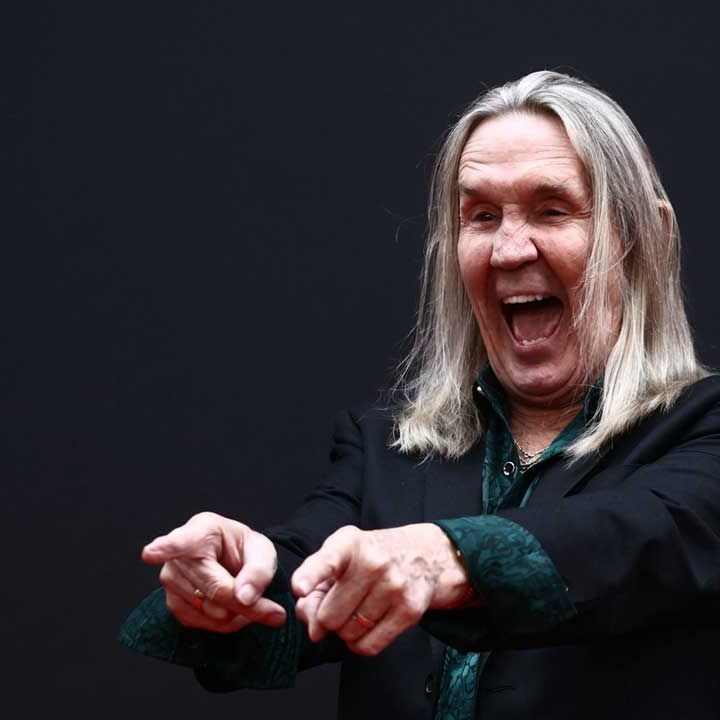 Iron Maiden rechaza jugar golf con Donald Trump segun su bateria